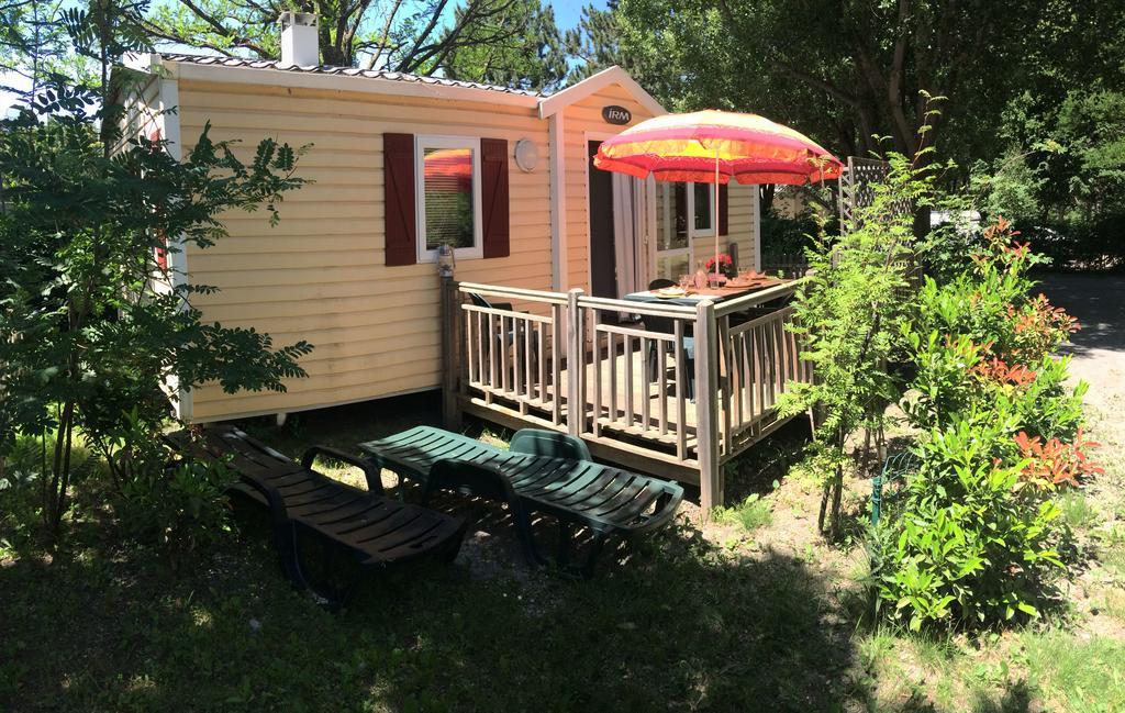 Camping Les Grillons Hotel Embrun Exterior foto