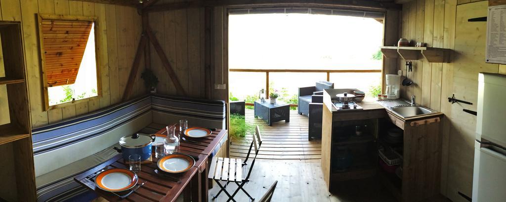 Camping Les Grillons Hotel Embrun Exterior foto